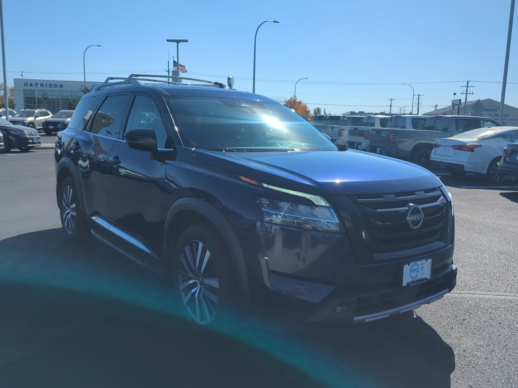 2022 Nissan Pathfinder Platinum