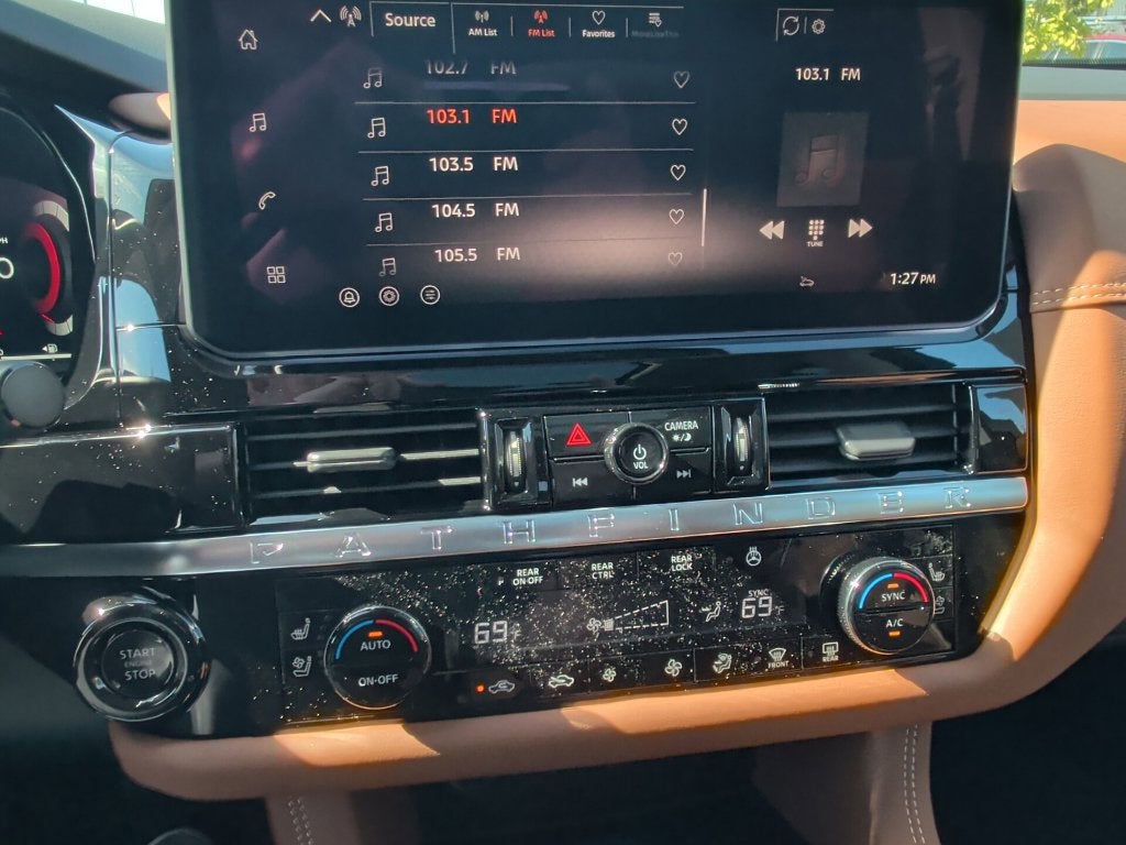 2026 Nissan Pathfinder Platinum