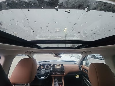 2025 Nissan Pathfinder Platinum