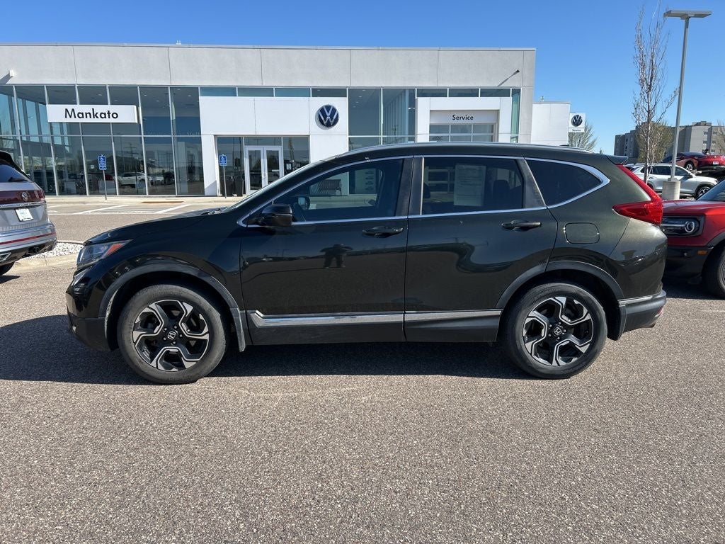 Used 2018 Honda CR-V Touring with VIN 7FARW2H9XJE005511 for sale in Mankato, Minnesota