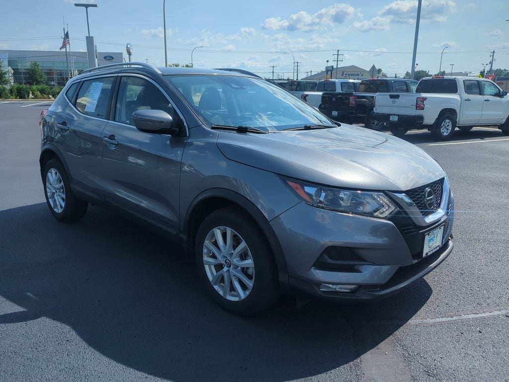 2022 Nissan Rogue Sport SV
