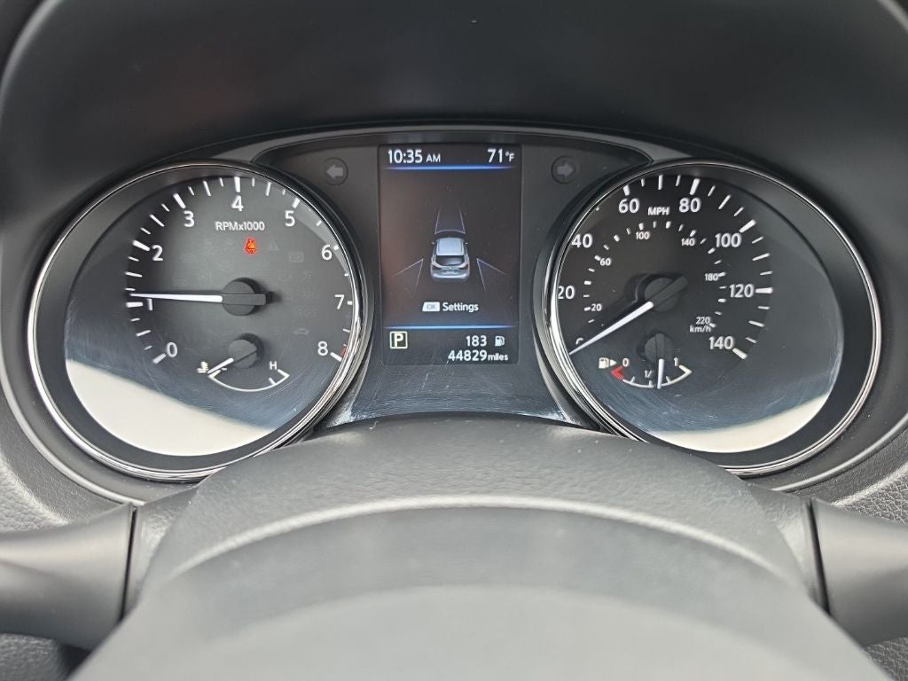 2022 Nissan Rogue Sport SV