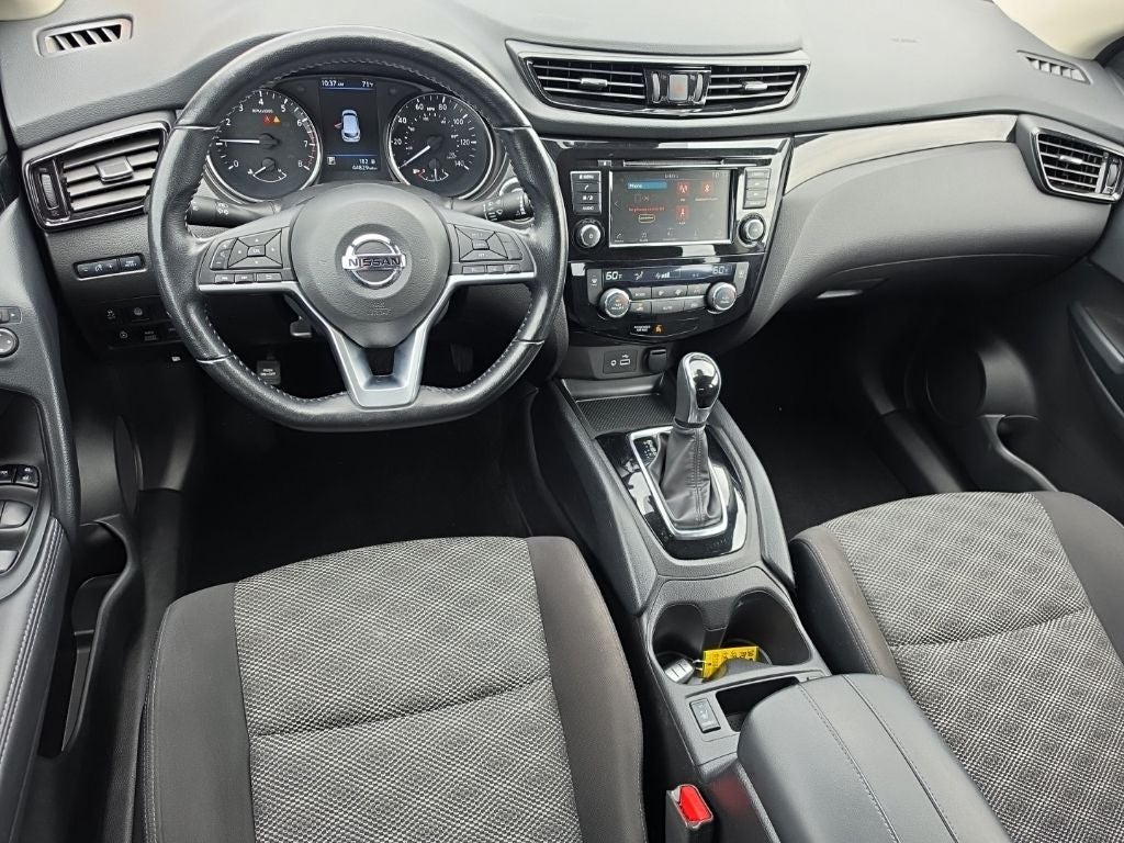 2022 Nissan Rogue Sport SV