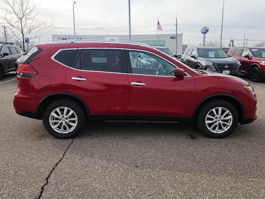 2017 Nissan Rogue SV