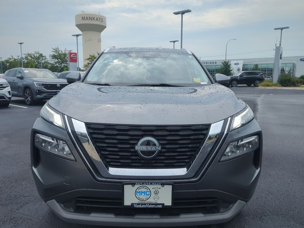 Used 2022 Nissan Rogue SV with VIN JN8BT3BB3NW336993 for sale in Mankato, Minnesota