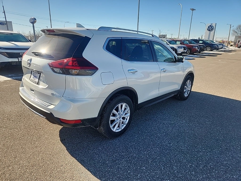 2018 Nissan Rogue SV