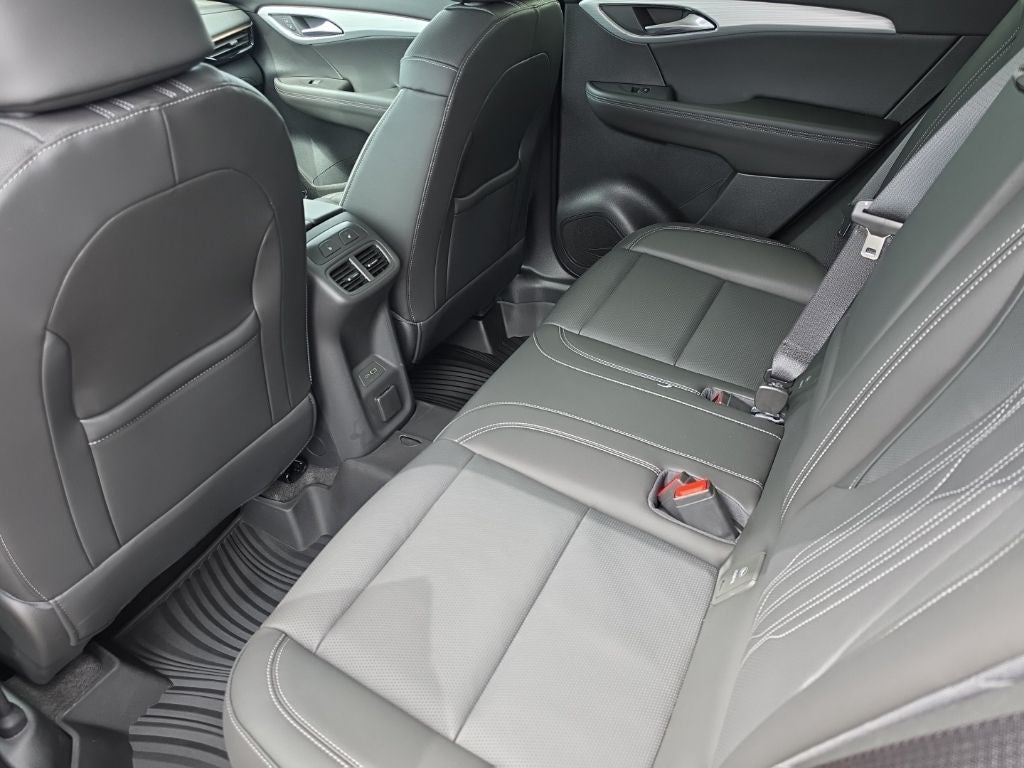 2026 Buick Envision Avenir - Photo 28