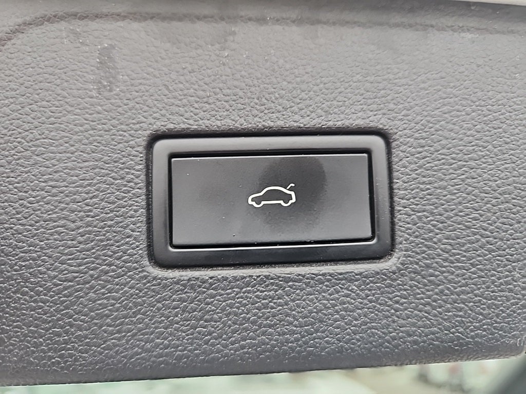 2023 Volkswagen Atlas 2.0T SEL