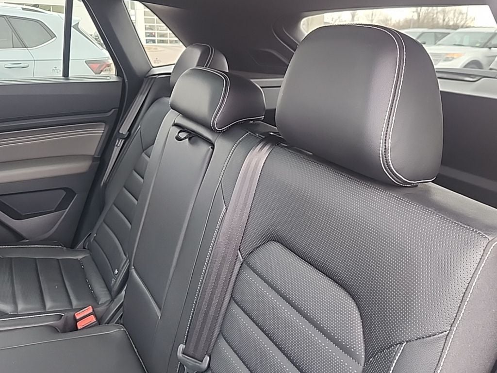 2021 Volkswagen Atlas Cross Sport 3.6L V6 SEL Premium R-Line