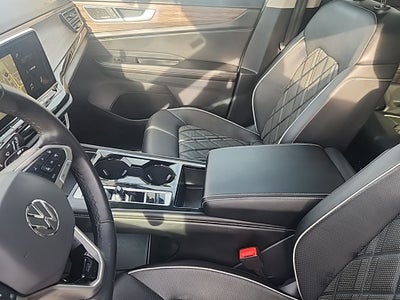 2024 Volkswagen Atlas 2.0T SEL Premium R-Line