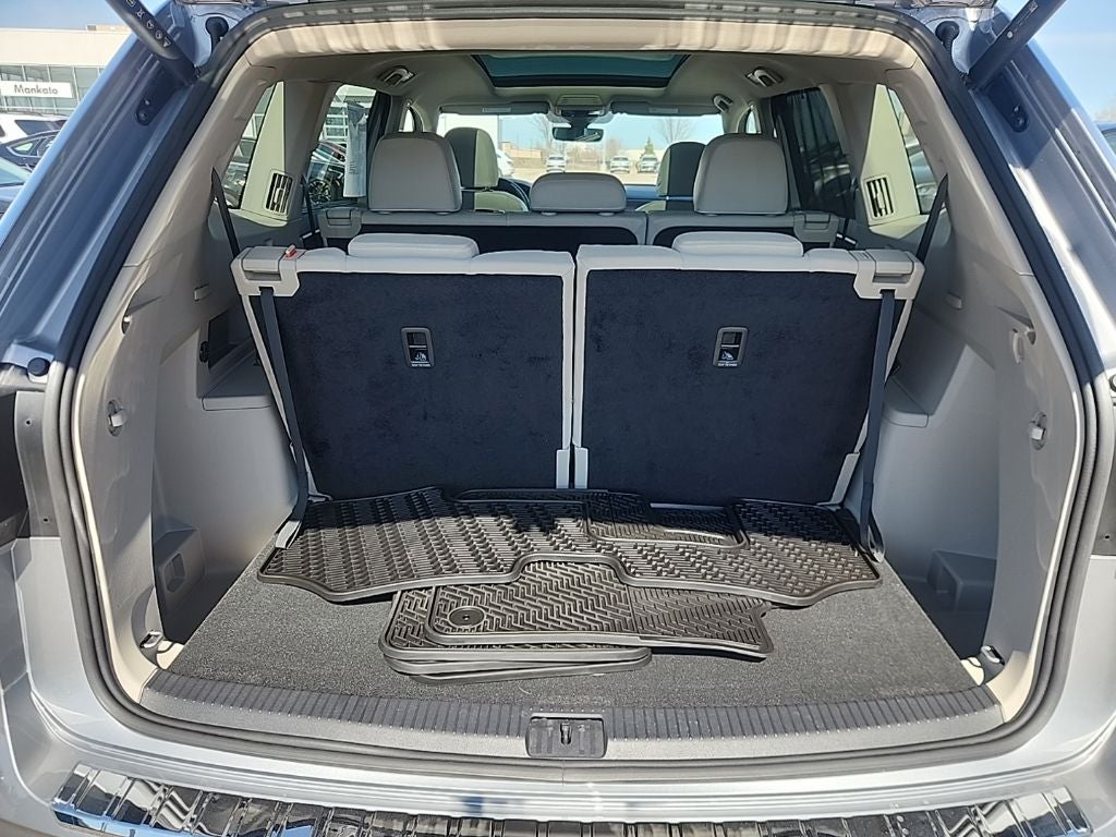 2024 Volkswagen Atlas 2.0T SEL Premium R-Line