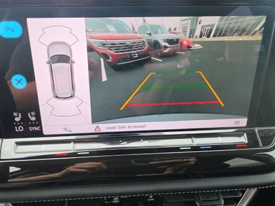 2025 Volkswagen Atlas 2.0T SE w/Technology