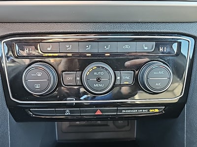 2023 Volkswagen Atlas Cross Sport 2.0T SEL R-Line