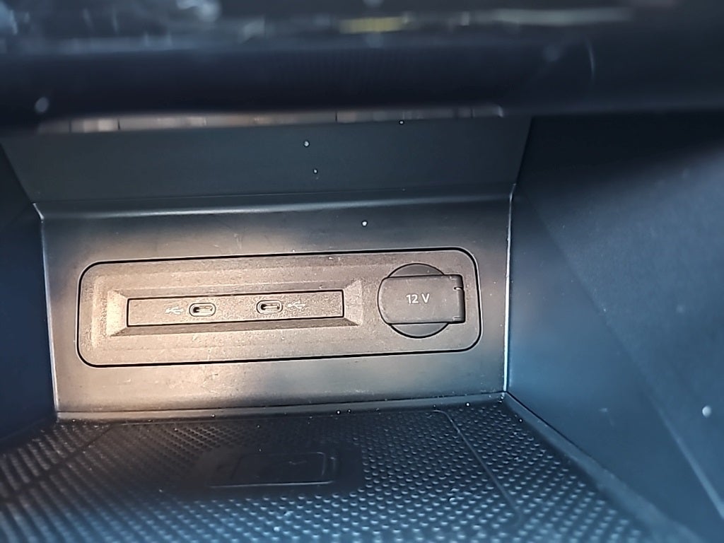 2023 Volkswagen Atlas Cross Sport 2.0T SEL R-Line