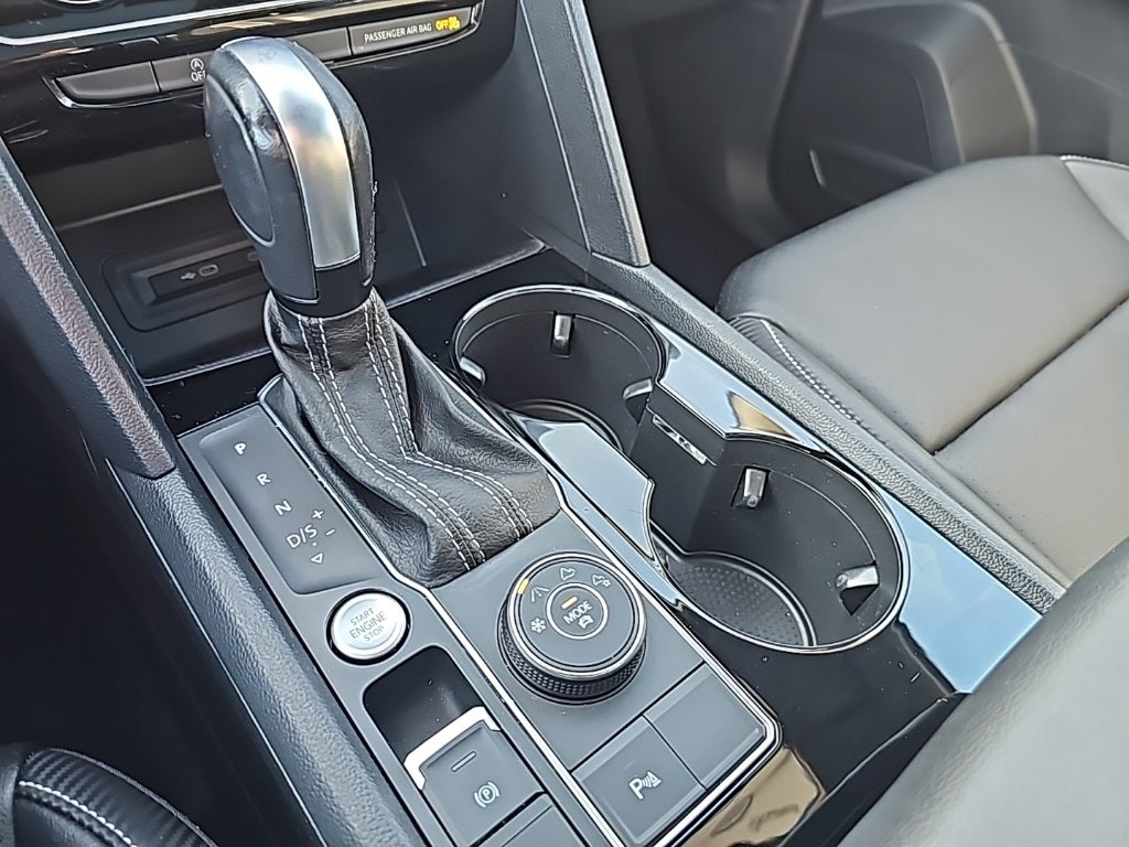 2023 Volkswagen Atlas Cross Sport 2.0T SEL R-Line