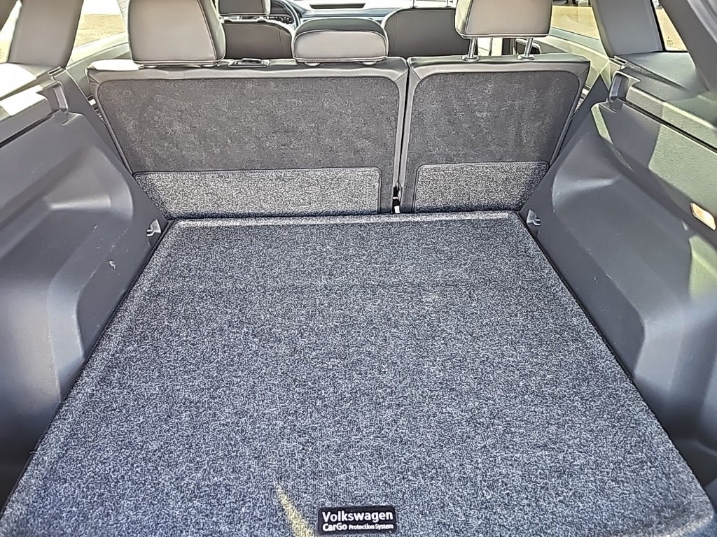 2023 Volkswagen Atlas Cross Sport 2.0T SEL R-Line