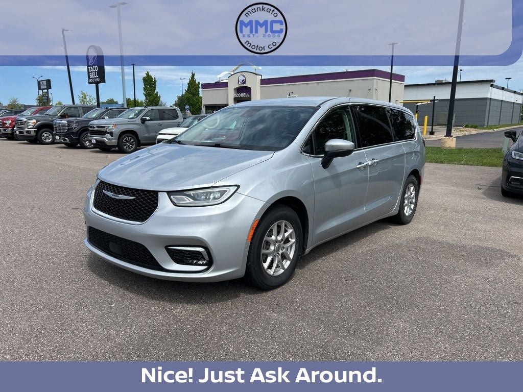 2023 Chrysler Pacifica Touring L