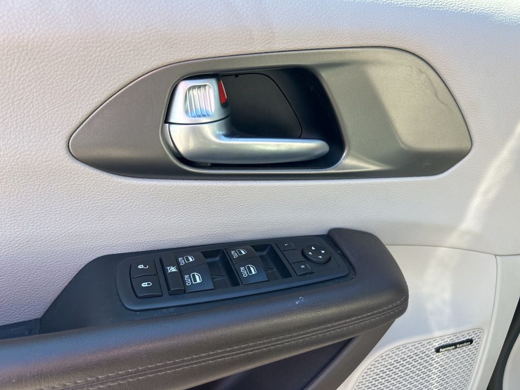 2018 Chrysler Pacifica Touring L Plus