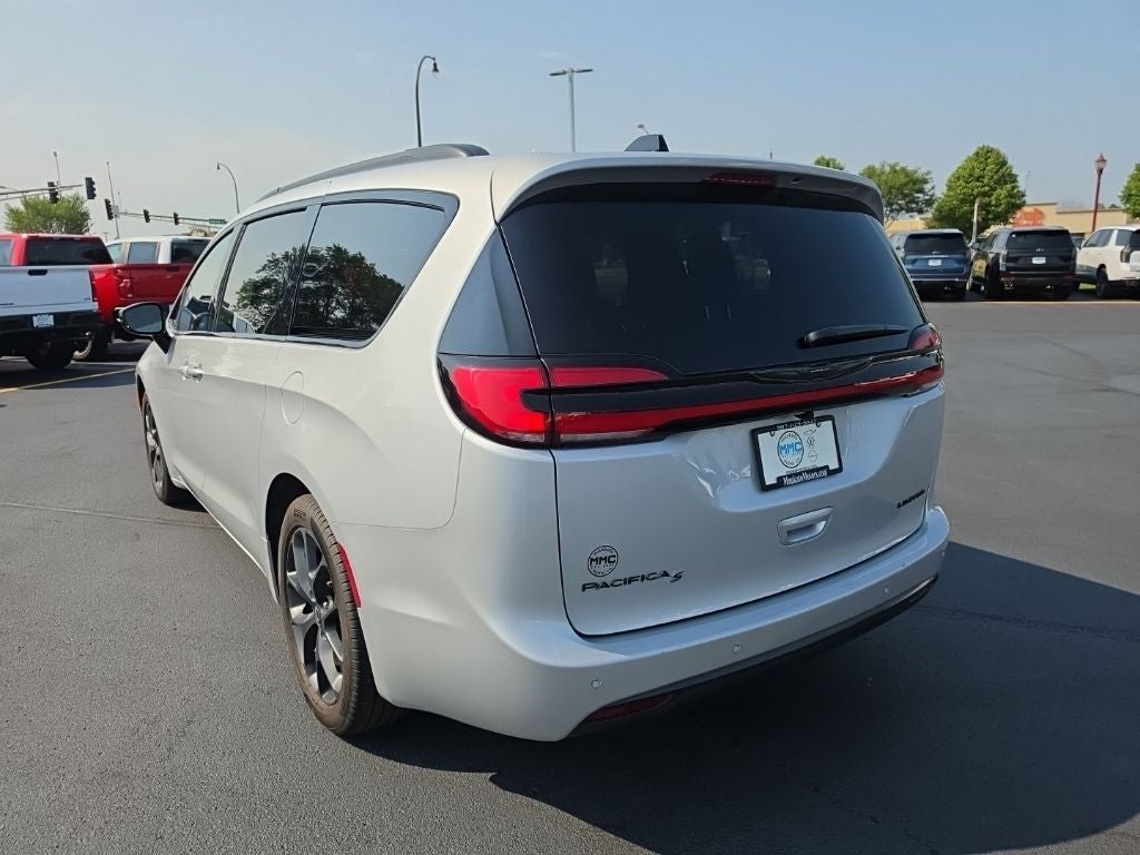 2026 Chrysler Pacifica Limited