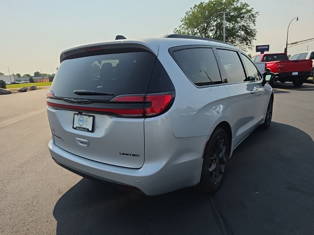 2026 Chrysler Pacifica Limited