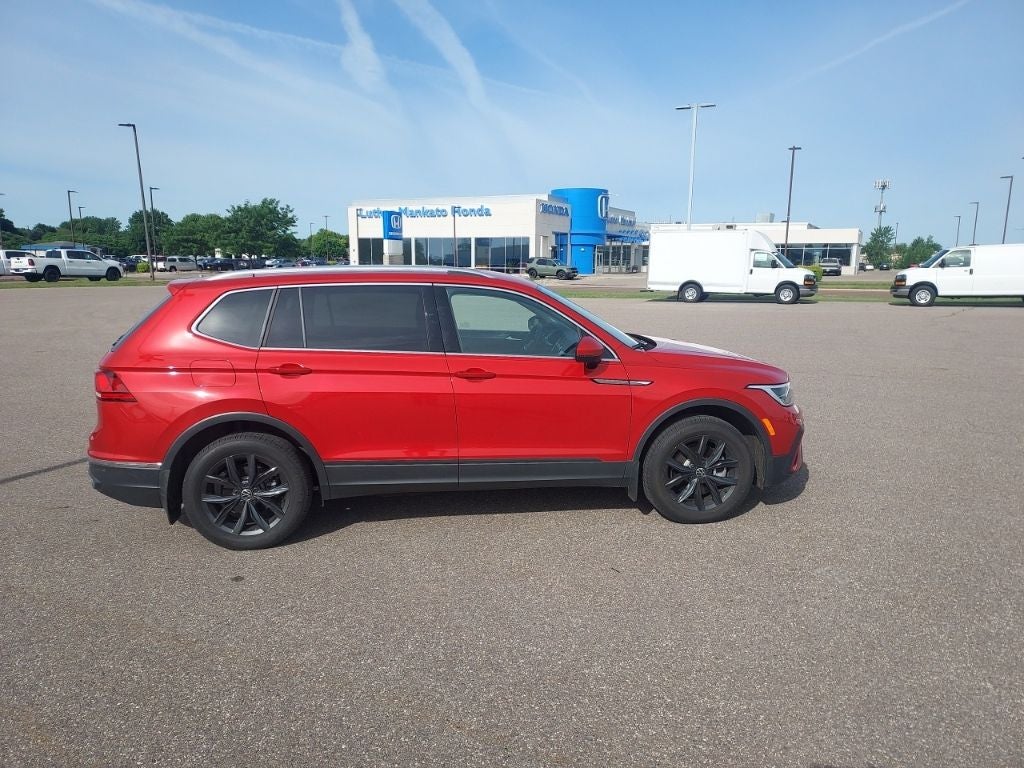 2024 Volkswagen Tiguan 2.0T SE