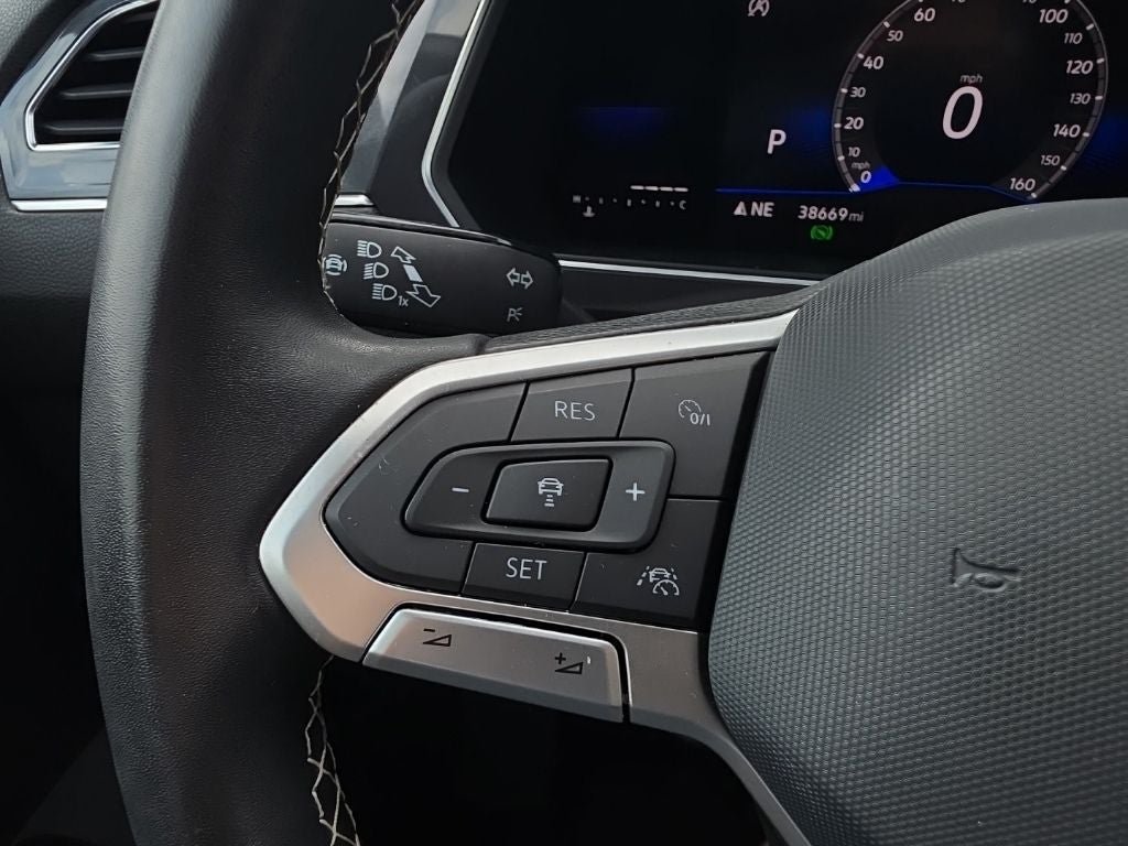 2023 Volkswagen Tiguan 2.0T SE