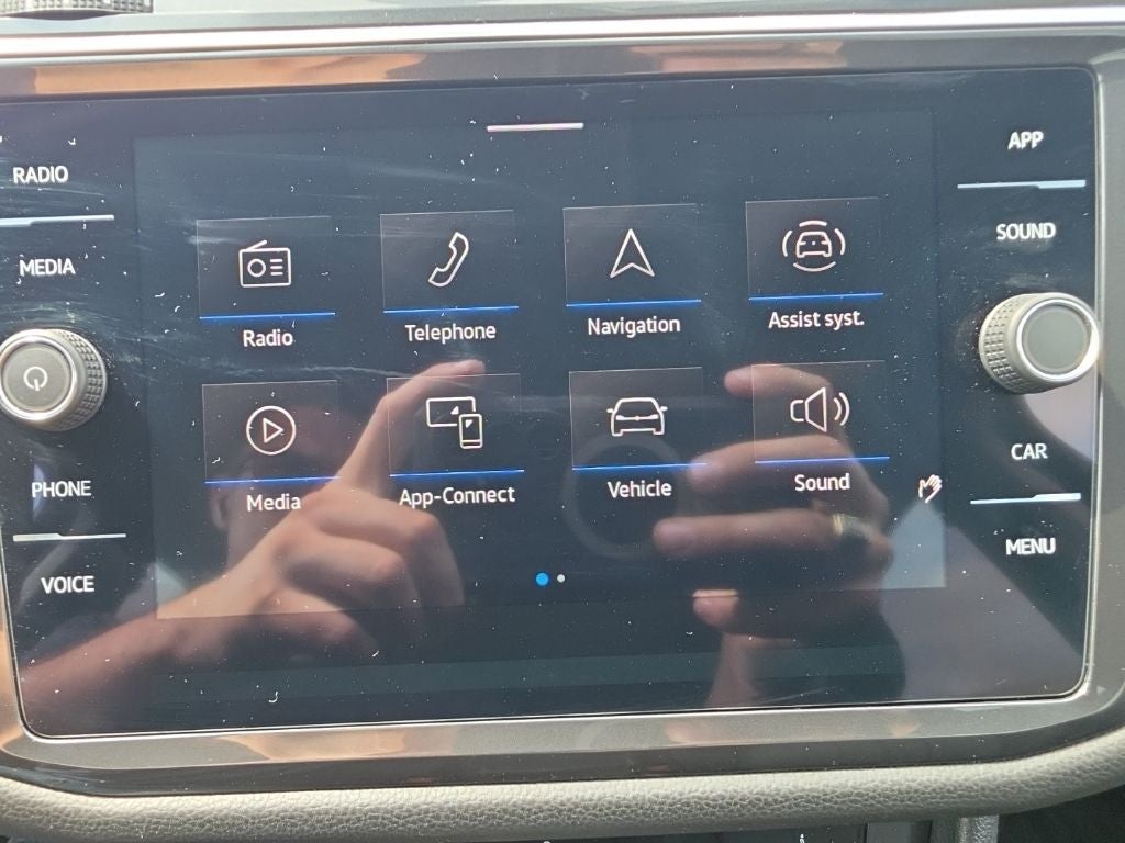 2023 Volkswagen Tiguan 2.0T SE