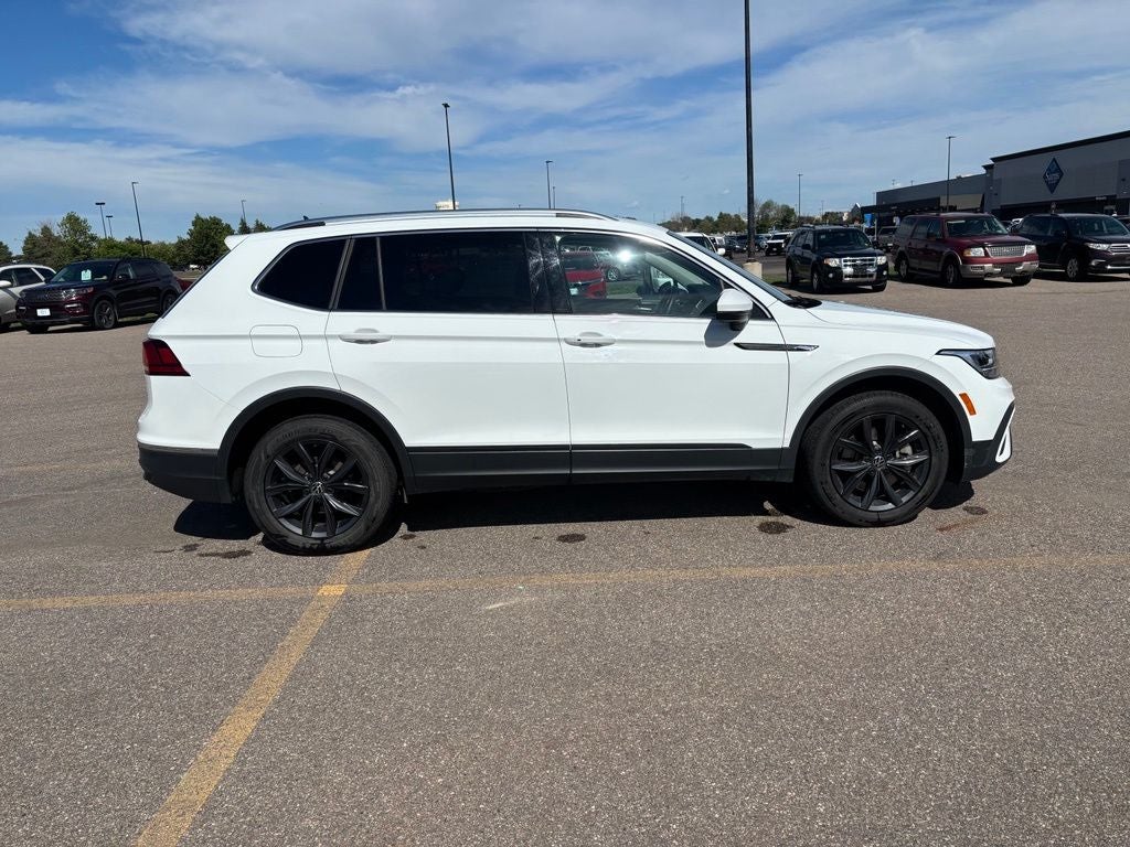 2024 Volkswagen Tiguan 2.0T SE