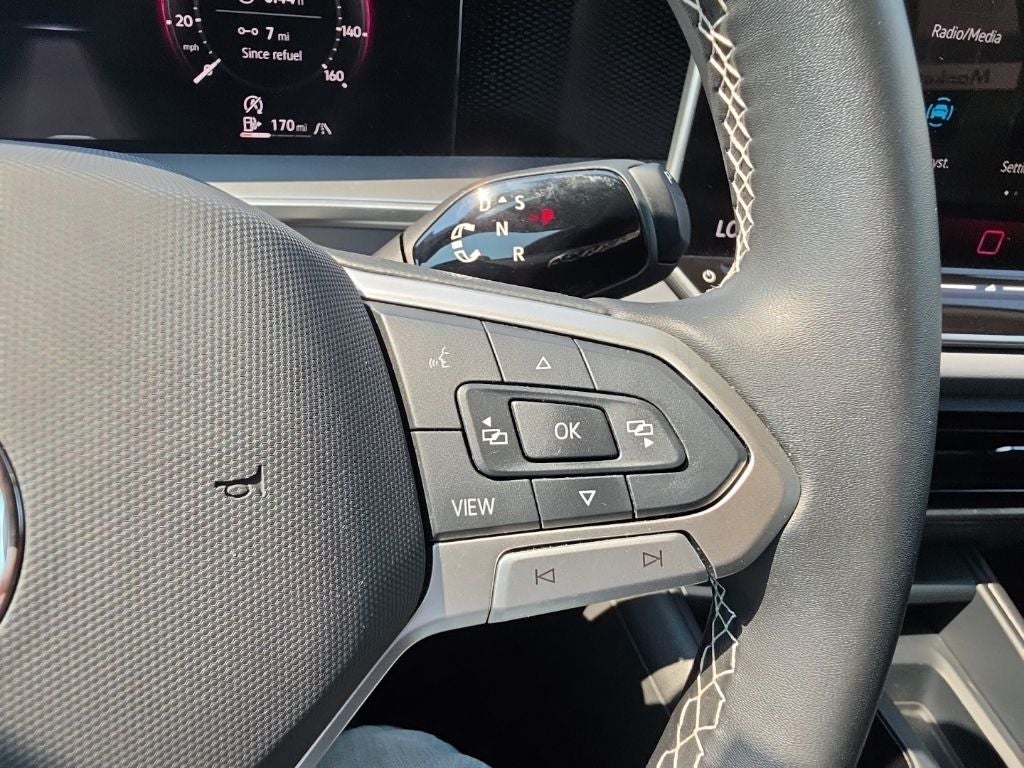 2025 Volkswagen Tiguan 2.0T SE