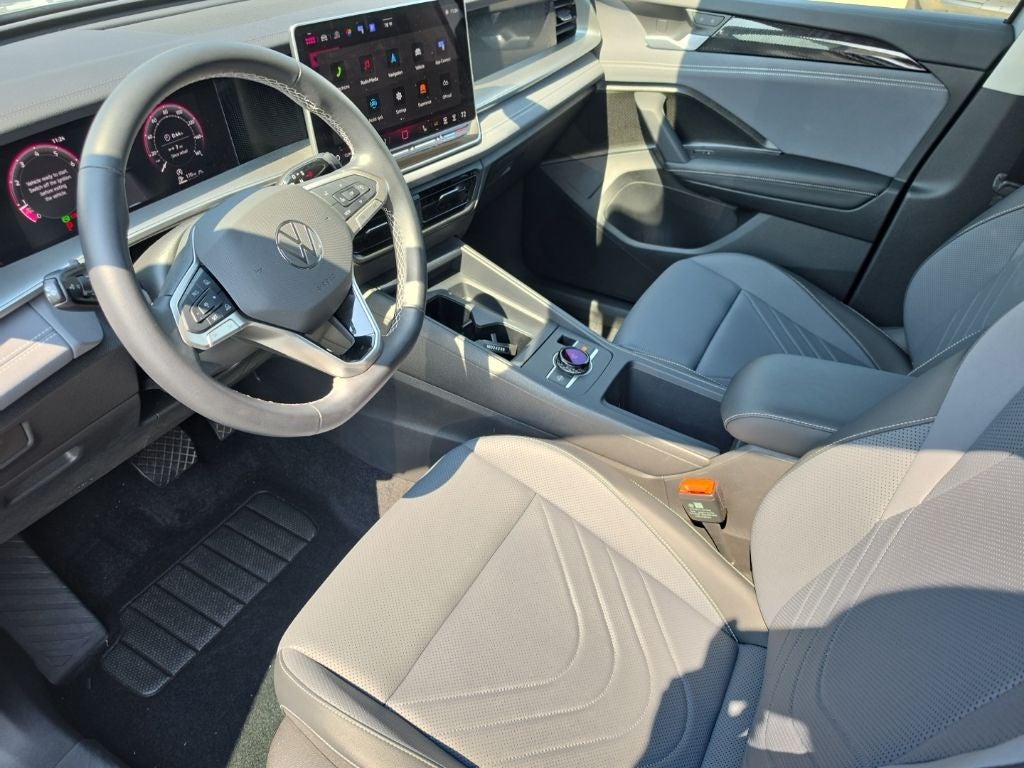 2025 Volkswagen Tiguan 2.0T SE