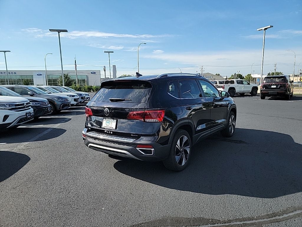 2024 Volkswagen Taos 1.5T SE
