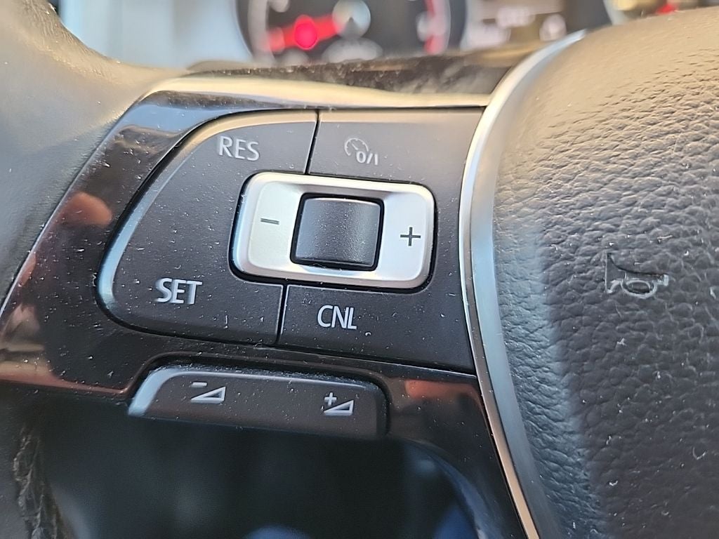 2017 Volkswagen Golf TSI S 4-Door