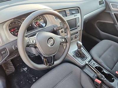 2017 Volkswagen Golf TSI S 4-Door