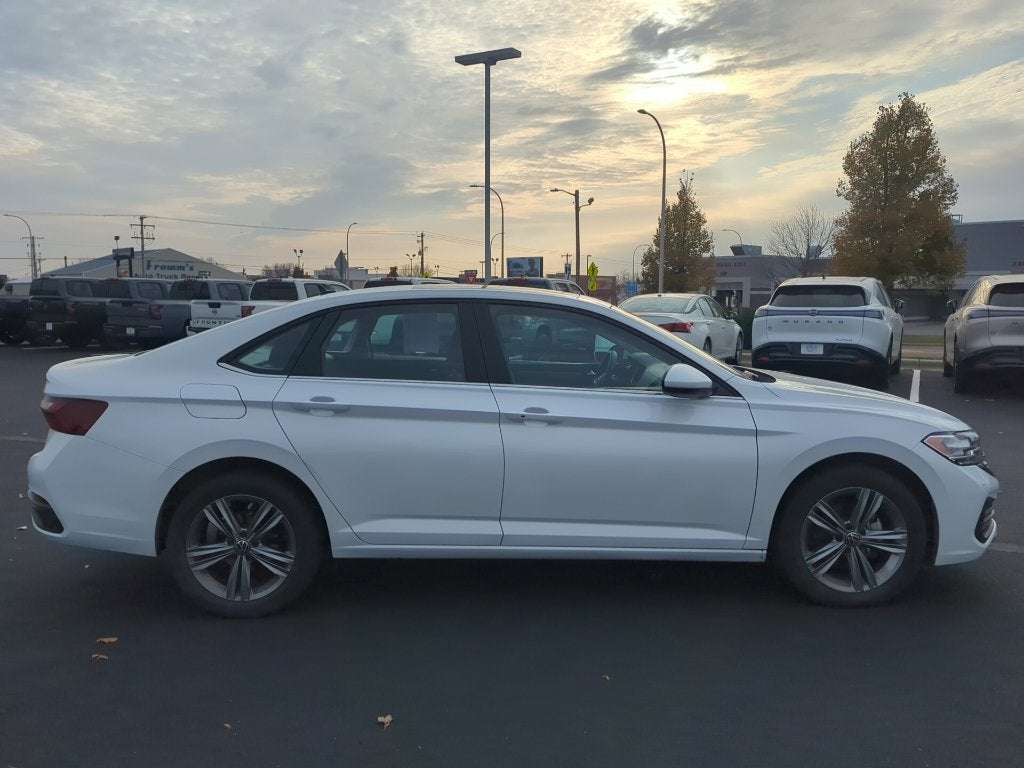 2024 Volkswagen Jetta 1.5T SE
