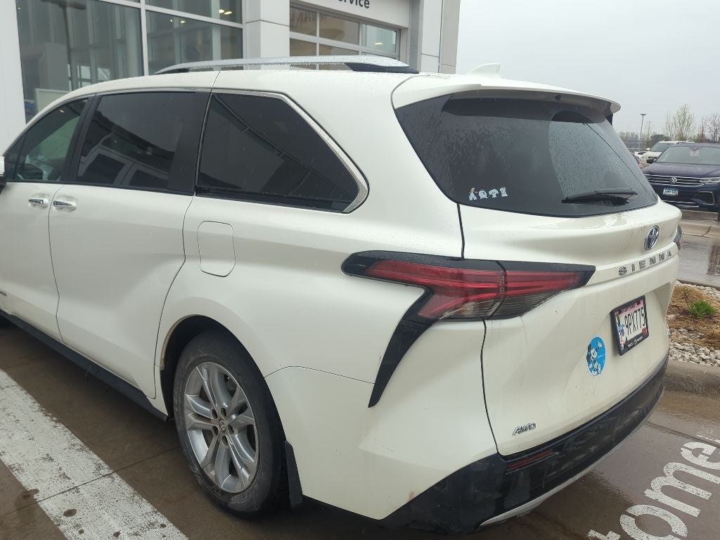 2021 Toyota Sienna Platinum 7 Passenger