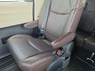 2021 Toyota Sienna Platinum 7 Passenger