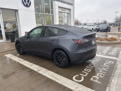 2024 Tesla Model Y Long Range