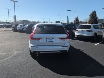 2019 Volvo XC60 T5 R-Design