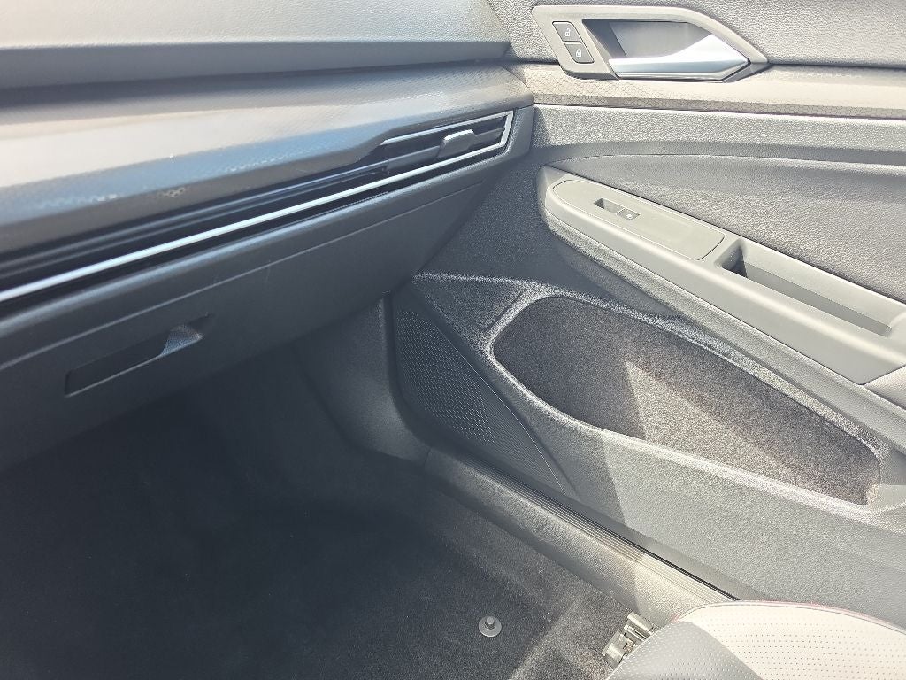 2024 Volkswagen Golf GTI SE