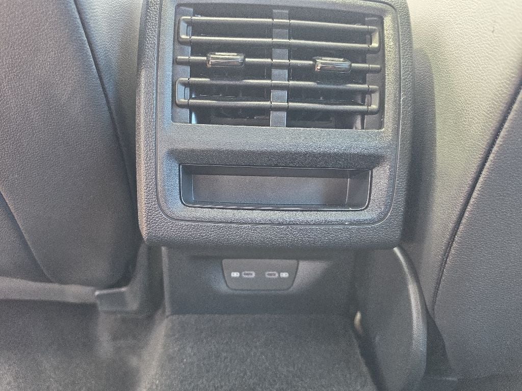 2024 Volkswagen Golf GTI SE
