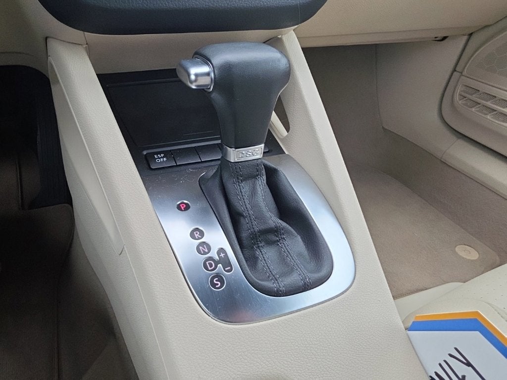 2010 Volkswagen Eos Komfort Edition