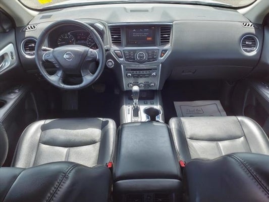 2019 Nissan Pathfinder SL in Mankato, MN - Mankato Nissan