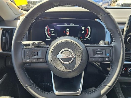 2024 Nissan Pathfinder Platinum in Mankato, MN - Mankato Nissan