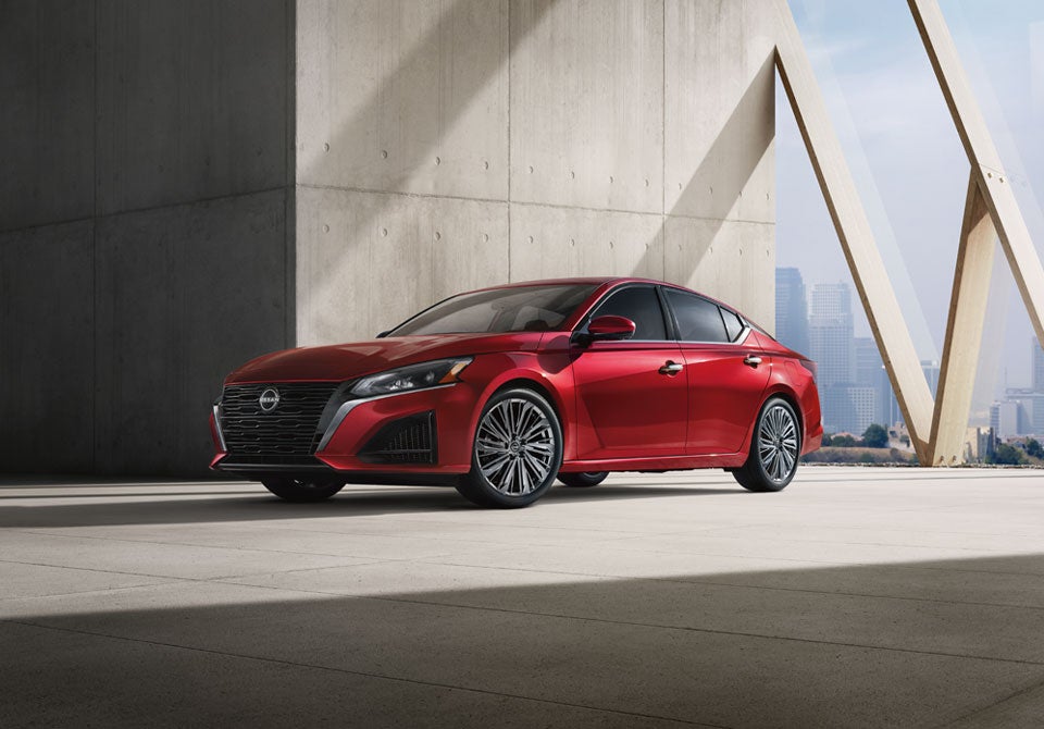 2025 Nissan Altima Mankato Nissan in Mankato MN